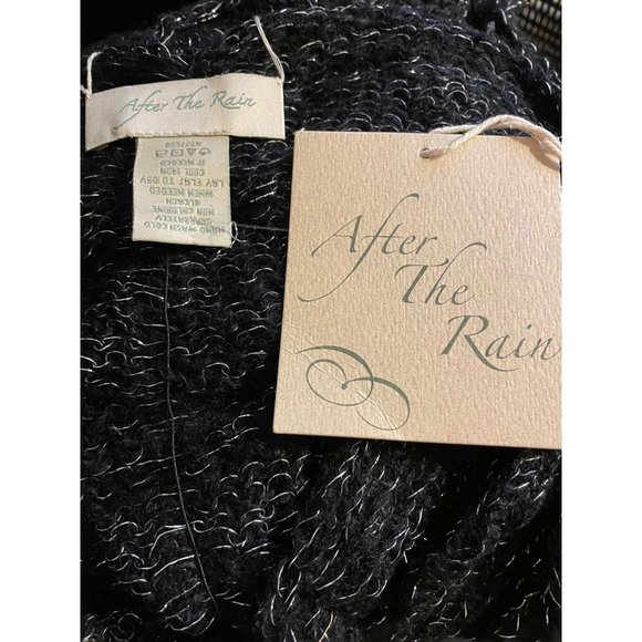 After the Rain Ruffle Scrunch Scarf with Lurex Black (666) - Picture 3 of 4